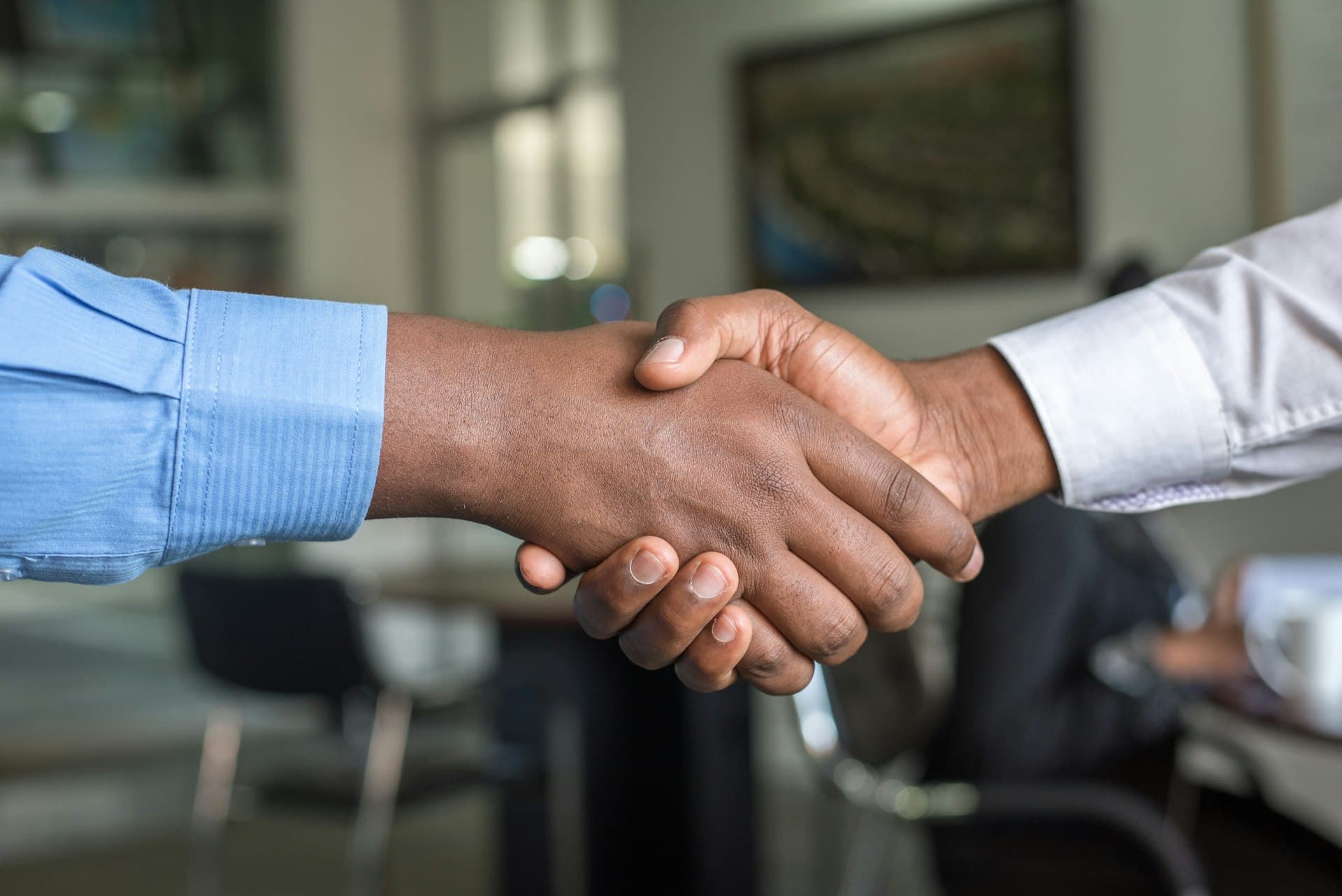 Women supporting each other in the M-Power community